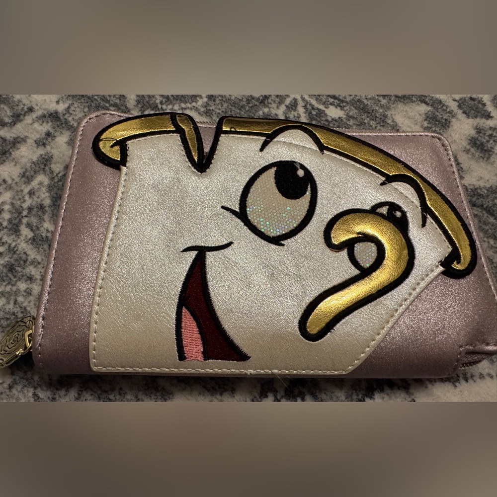 Beauty&TheBeast’s CHIP Wallet  NWOT
